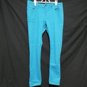 G:21, size 13, teal denim, 98% cotton 2% spandex, GUC